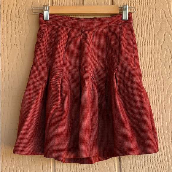 Izod Dresses & Skirts - Vintage 90s Pleated Houndstooth high waisted skirt